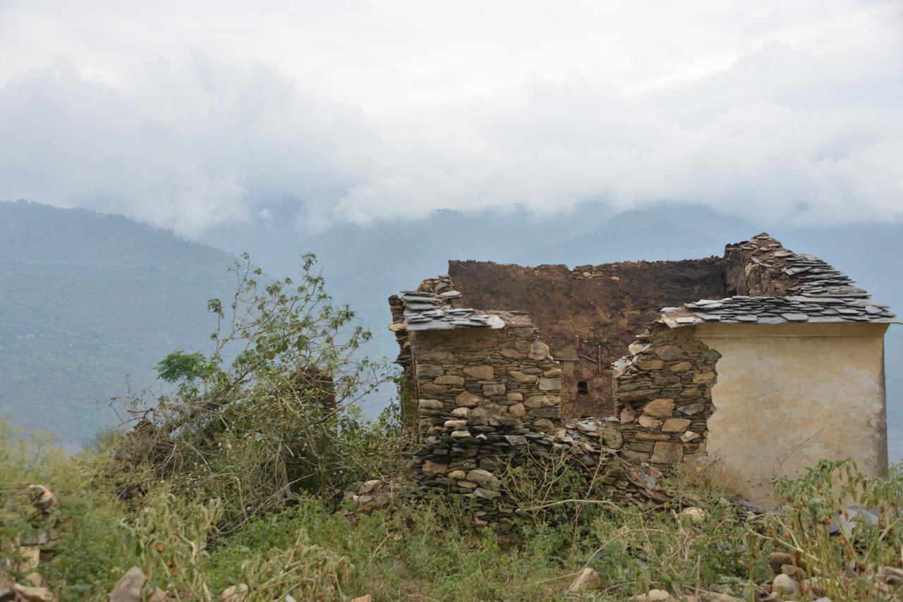 The Hermitage Kanatal Exterior photo